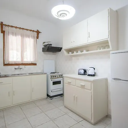 Apartment Angela Troulos