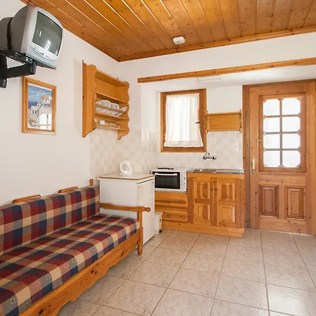 Angela 아파트 트롤로스